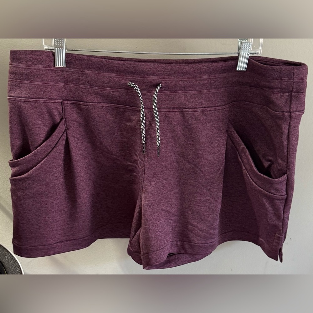Lucy Full Potential Purple Athletic Shorts Sz XL - Picture 1 of 4